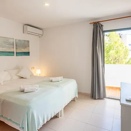 Es Dolc Apartments By Youroom Colonia de Sant Jordi Exterior photo
