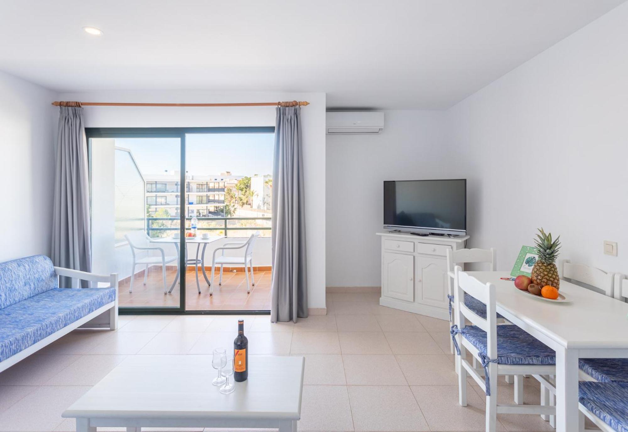 Es Dolc By Youroom Apartment